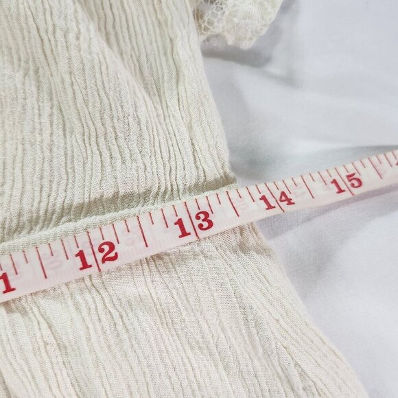 Charming Charlie Linen Summer Mini Dress Medium
Lot K - Picture 4 of 7